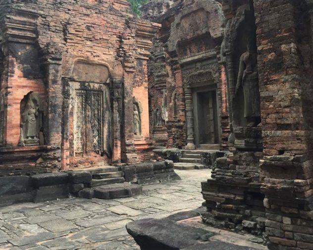 Angkor Wat Path Cambodia Siem Reap Preah Koh Temple