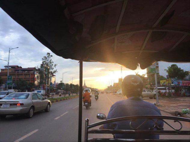 Angkor Wat Path Cambodia Siem Reap Tuk Tuk Driving Streets