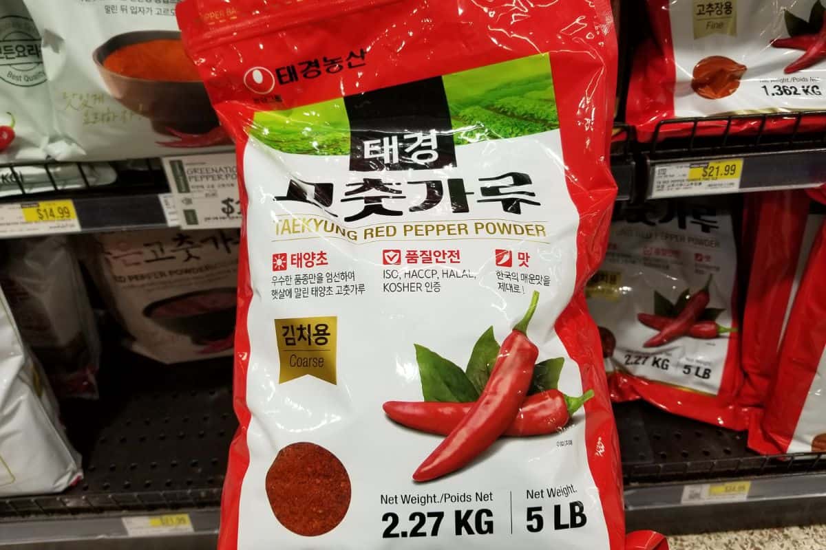 5 Best Gochugaru Substitutes (Korean Hot Pepper Powder)