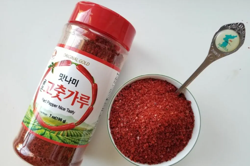 Wang Sun-Dried Coarse Gochugaru for Kimchi, Red Pepper Flakes