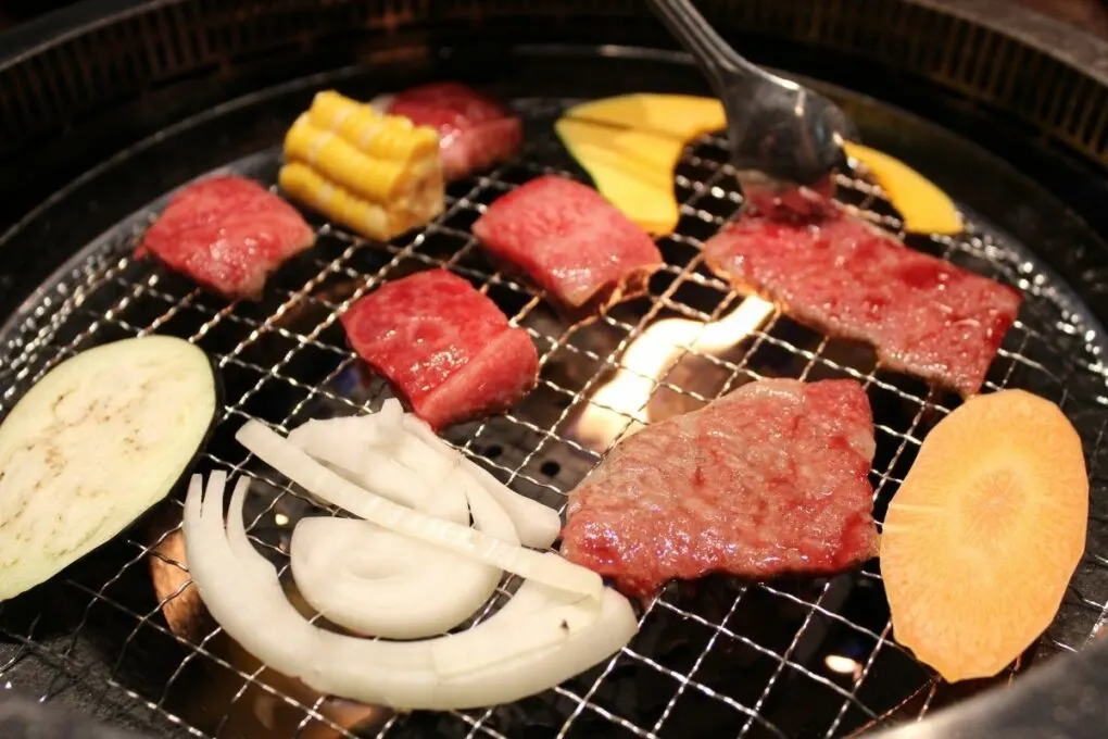 Watch: This Grill for Making Korean Barbecue at Home Won't Smoke Out Your  Kitchen - Eater