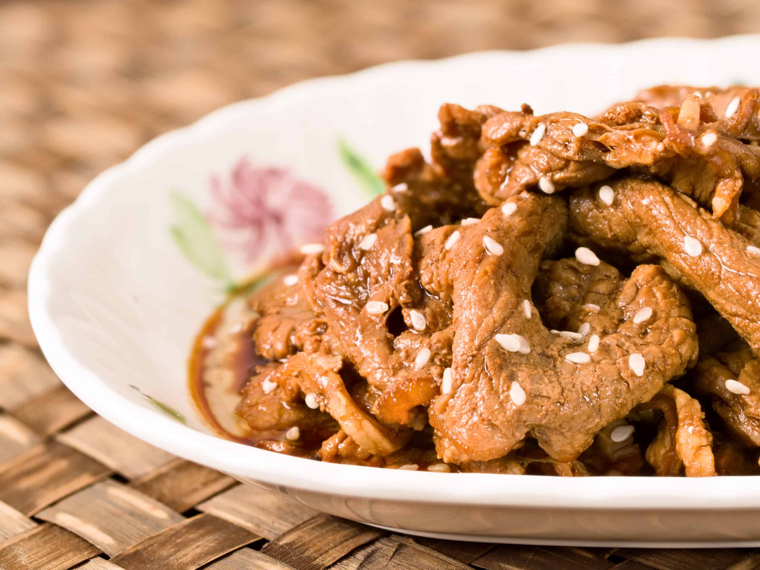 Bulgogi beef on a plate.