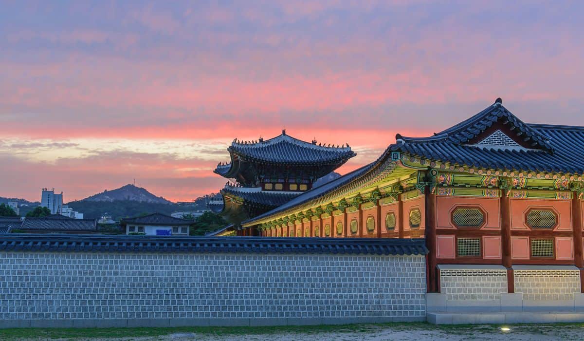 A beautiful sunset over the Gyeongbokgung palace in Seoul, South Korea