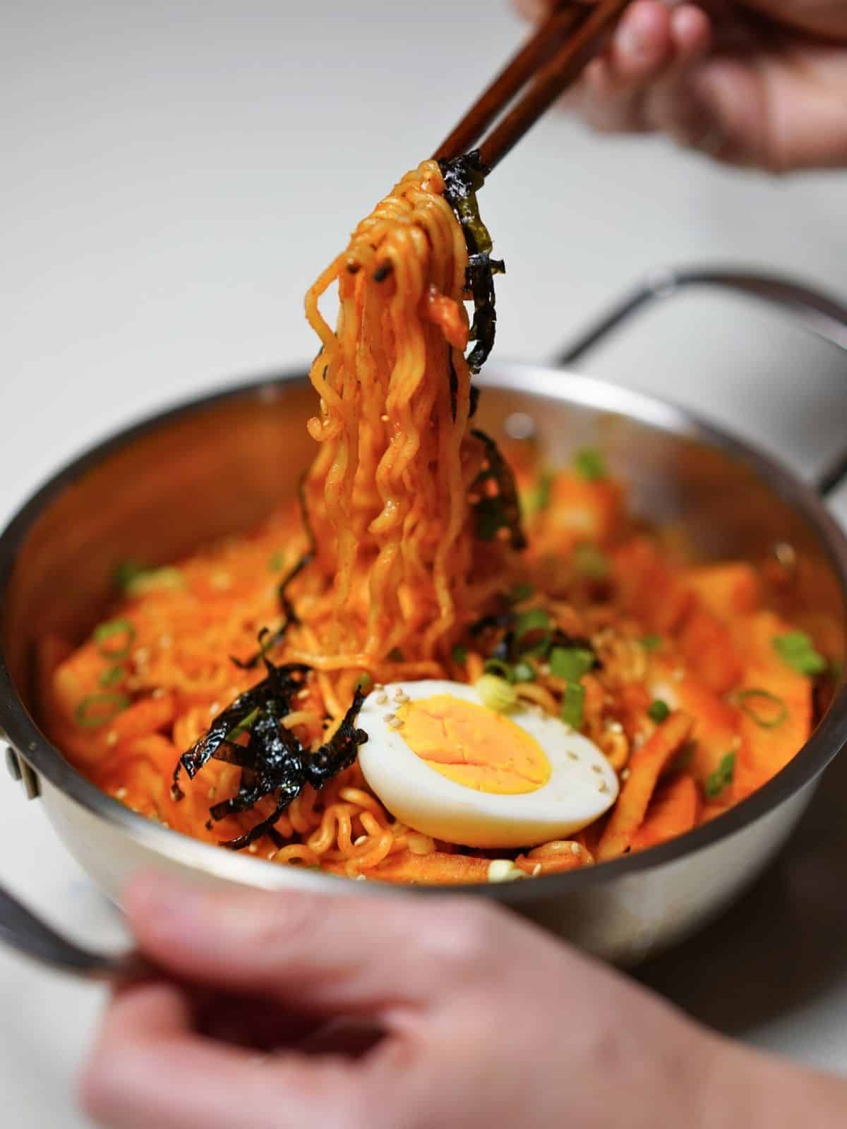 Rabokki in a bowl.