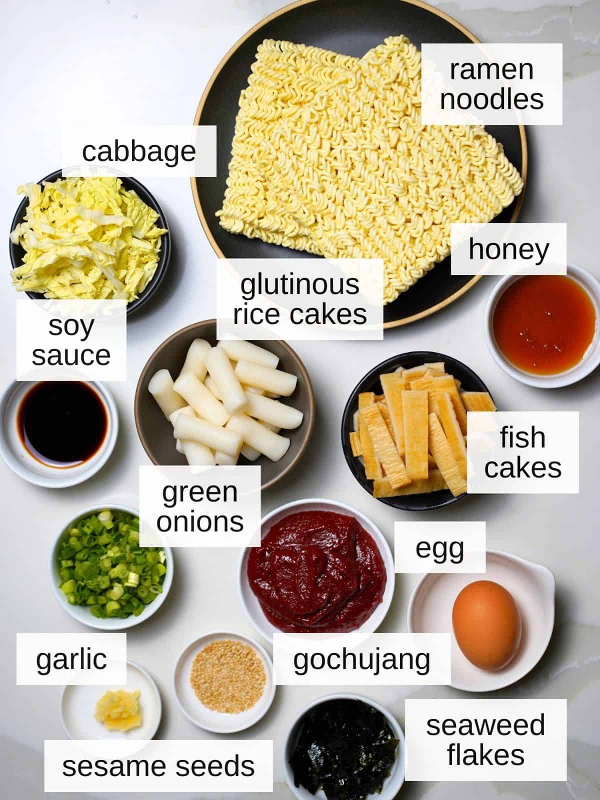Rabokki ingredients.
