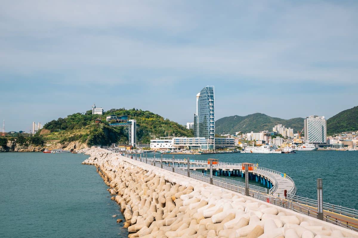 Odongdo Island Seaside Road and Jasan Park ​in Yeosu, Korea.