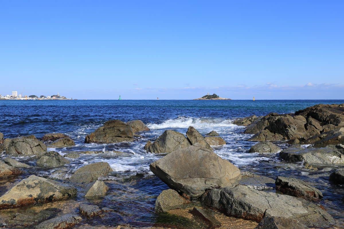 Oeongchi Beach in Sokcho, Gangwon-do, South Korea.